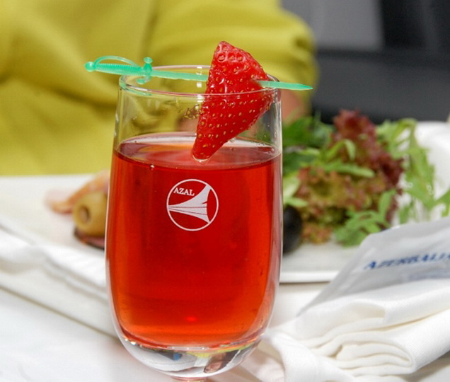Самолетами AZAL отныне можно летать с особым комфортом