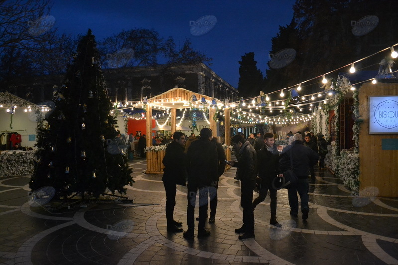 Настоящая сказка: новогодняя ярмарка в центре Баку - РЕПОРТАЖ - ФОТО
