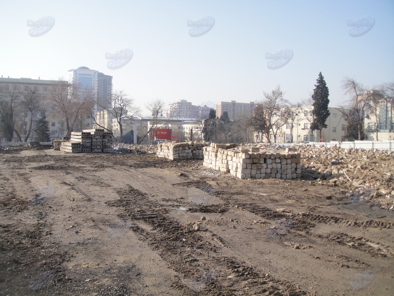 В центре Баку снесен жилой дом – ФОТО