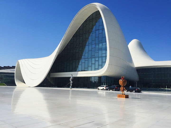 Центр Гейдара Алиева привел в восторг известного блогера - ФОТОГАЛЕРЕЯ