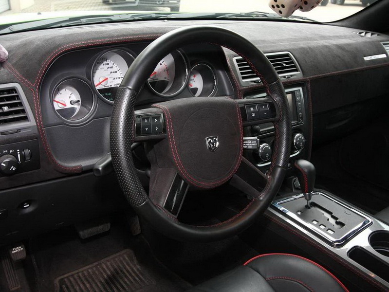 Новый Dodge Challenger получил 600 лошадиных сил - ФОТОСЕССИЯ
