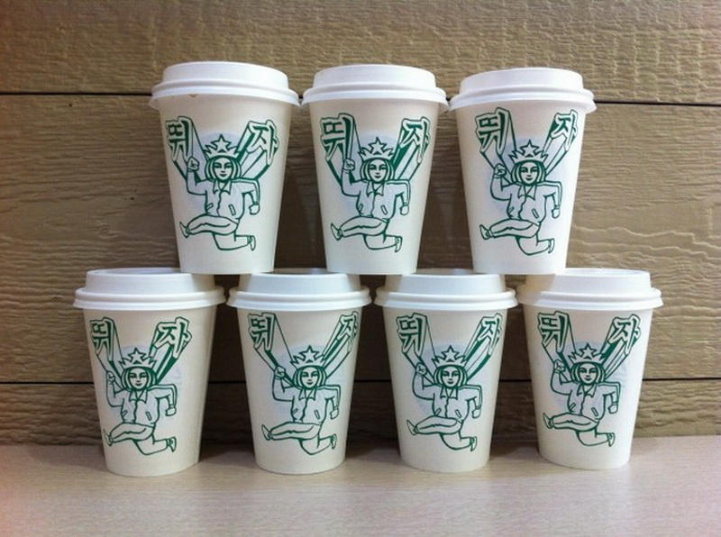 "Картинная галерея" Day.Az: Искусство из стаканчиков Starbucks - ФОТО