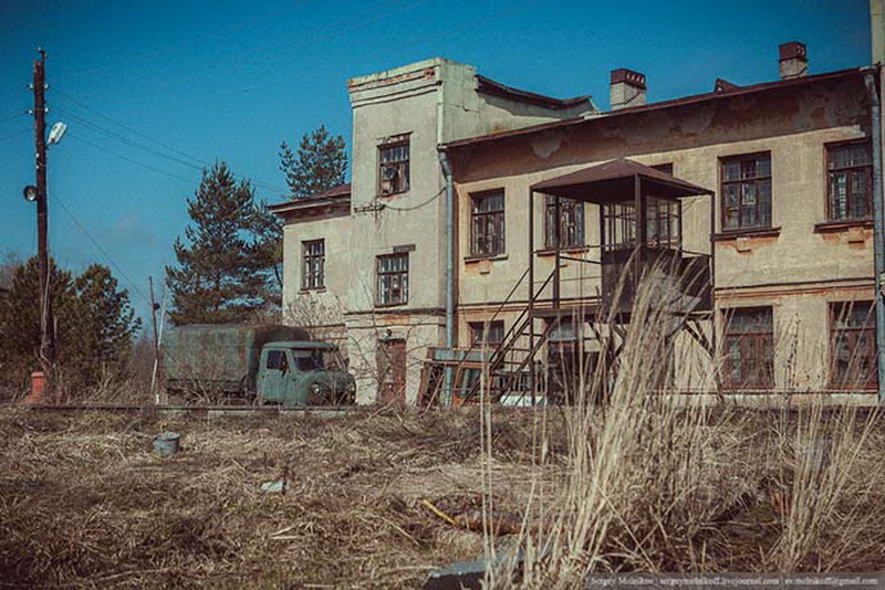 Декорации кварталов разрушенного Сталинграда - ФОТОСЕССИЯ