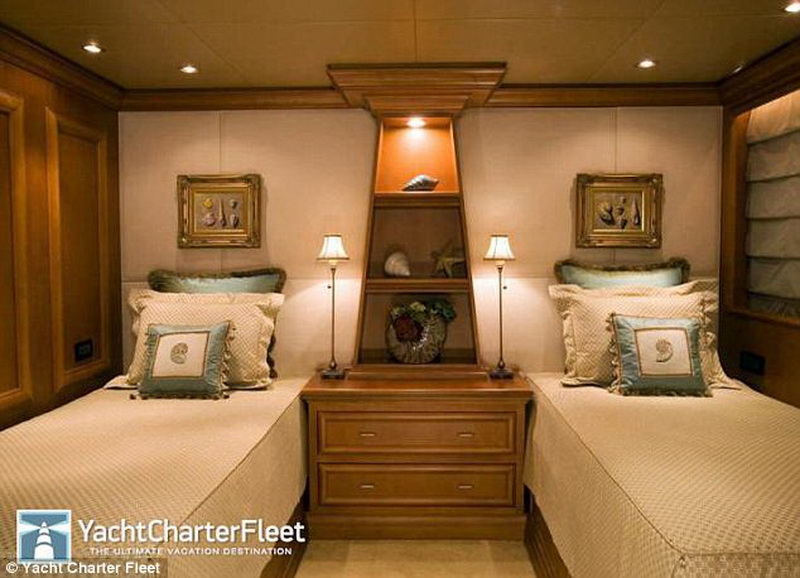 Яхта Ди Каприо из "Волк с Уолл-Стрит" выставлена на аренду - ФОТО