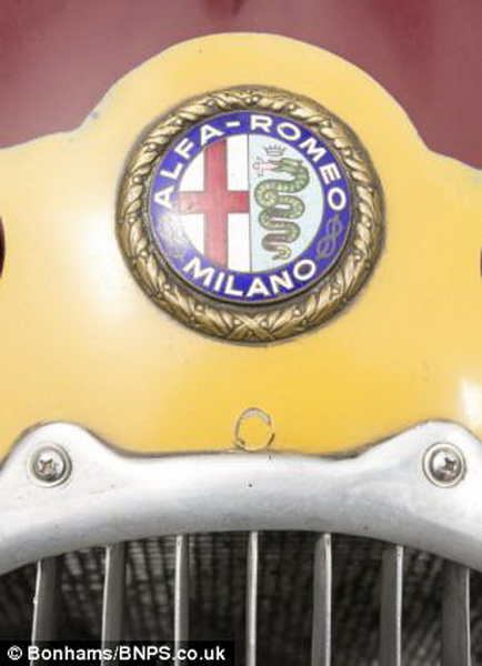 Гоночный Alfa Romeo продали за рекордную сумму - ОБНОВЛЕНО - ФОТО
