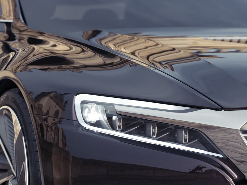 Citroen выпустит большой престижный седан - ФОТОСЕССИЯ