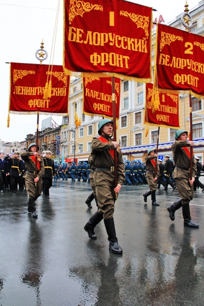 На Красной площади в Москве прошел военный парад в честь 67-й годовщины Победы - ОБНОВЛЕНО - ФОТО