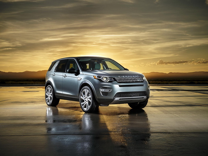 Последняя новинка Land Rover за полгода подорожала на полмиллиона - ФОТО