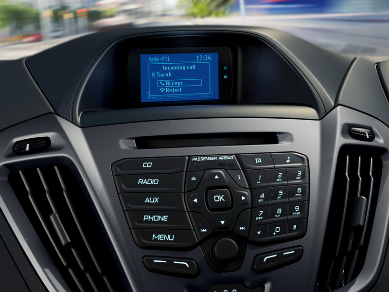 Ford покажет новый семейный фургон - ФОТОСЕССИЯ