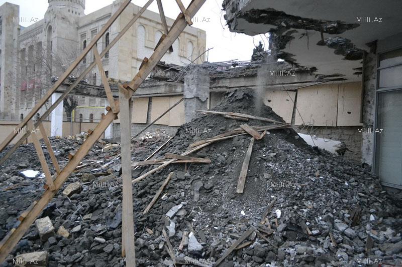 Закрывается выход на одну из центральных станций бакинского метро - ОБНОВЛЕНО - ФОТО