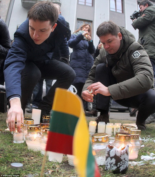 Студенты захватили здание минобразования в Киеве - ОБНОВЛЕНО - ФОТО