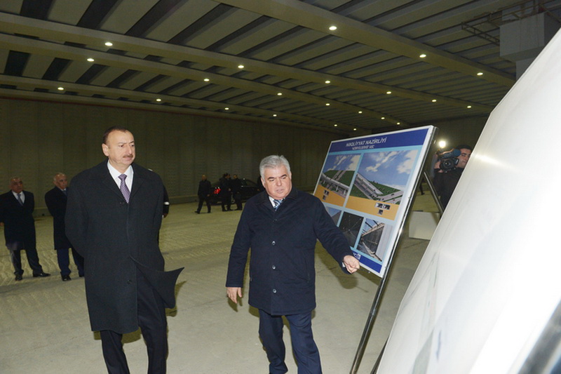 Президент Ильхам Алиев ознакомился с ходом строительных работ на дорожных узлах на проспекте Зии Буниятова - ОБНОВЛЕНО - ФОТО