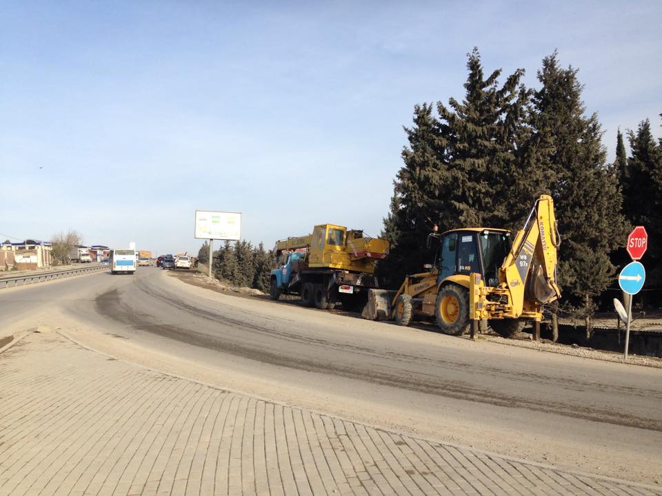 Yol polisinə qazanc gətirən yol nişanını dəyişdilər - FOTO