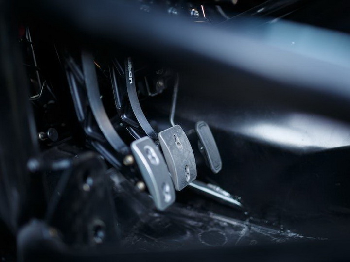 Ведущий Top Gear построил себе 900-сильный VW Passat для дрифта - ФОТО