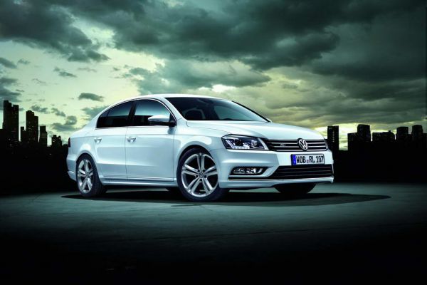 Volkswagen Passat R-Line: скромный тюнинг от производителя - ФОТОСЕССИЯ