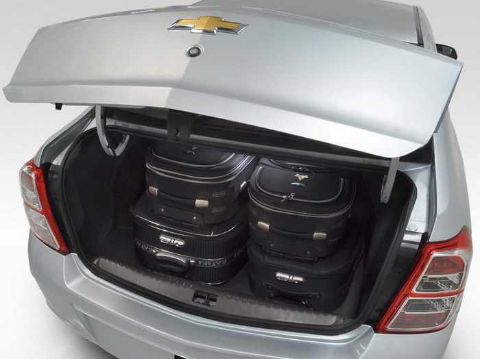 Chevrolet Cobalt может добраться до Европы - ФОТО