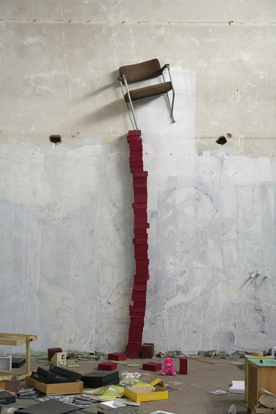 "Картинная галерея Day.Az": Причудливые инсталляции - ФОТО