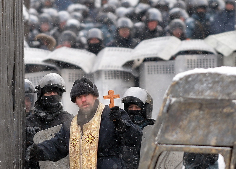 Растет число погибших в результате противостояния в центре Киева - ОБНОВЛЕНО - ВИДЕО - ФОТО