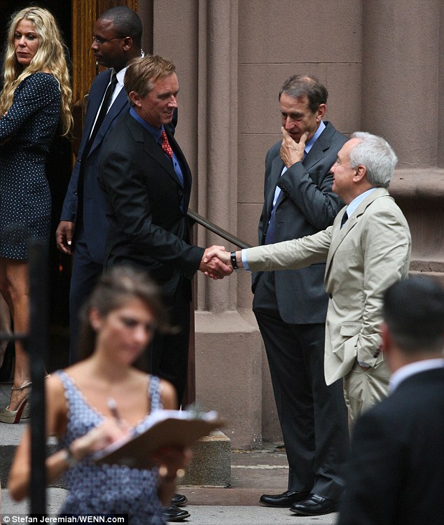 54-летний Алек Болдуин женился во второй раз - ФОТО