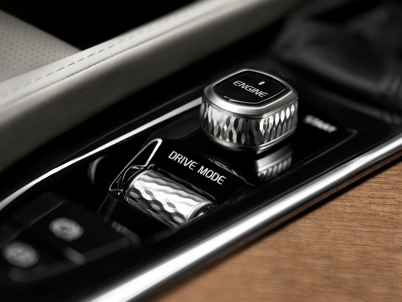 Volvo продолжает раскрывать новый XC90 - ФОТО
