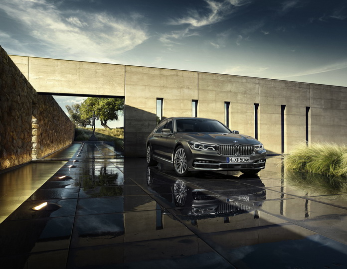 Новый BMW 7-Series представлен официально: все подробности о новинке - ФОТО
