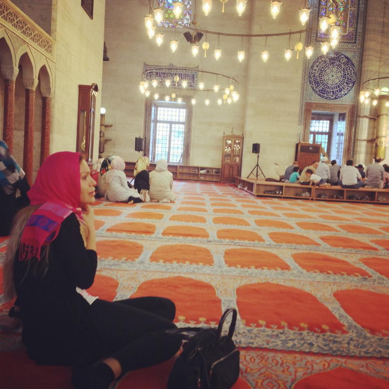 Nişanlısından Rəqsanəyə sürpriz - FOTO