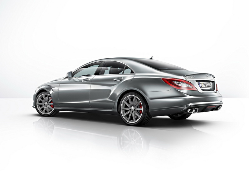 Mercedes CLS 63 AMG стал быстрее и получил полный привод - ФОТО