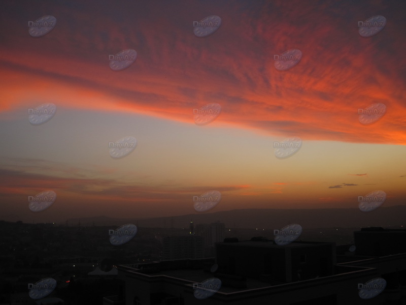 "Фотоклуб Day.Az": Очарование заката: небесная красота над Баку - ФОТО