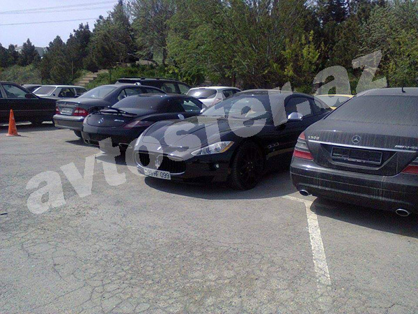 200 minlik maşınları Bakıda cərimə meydançasına saldılar - FOTO