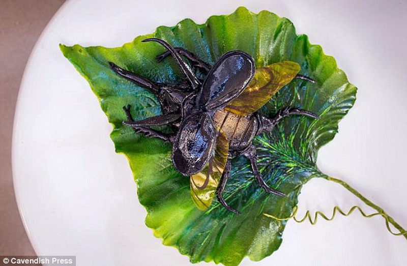 Сладкие джунгли: в Британии испекли невероятные торты - ФОТО