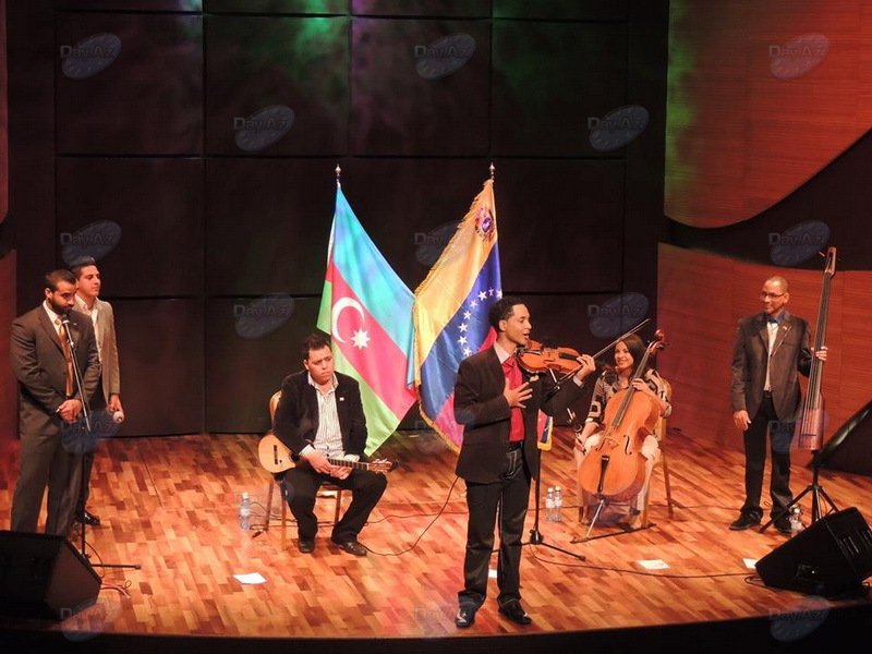 Латиноамериканские ритмы на сцене Международного центра мугама – РЕПОРТАЖ – ФОТО