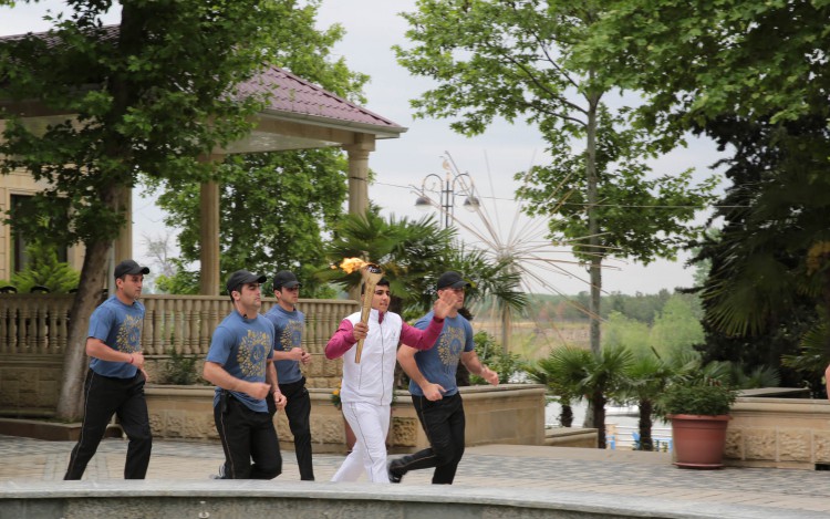 Факел Евроигр доставлен в Евлах - ФОТО - ВИДЕО