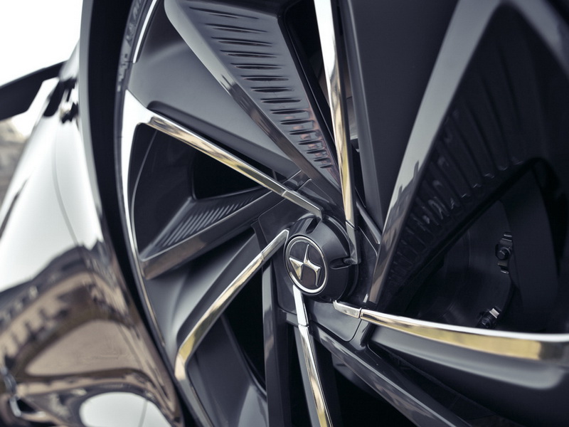 Citroen выпустит большой престижный седан - ФОТОСЕССИЯ