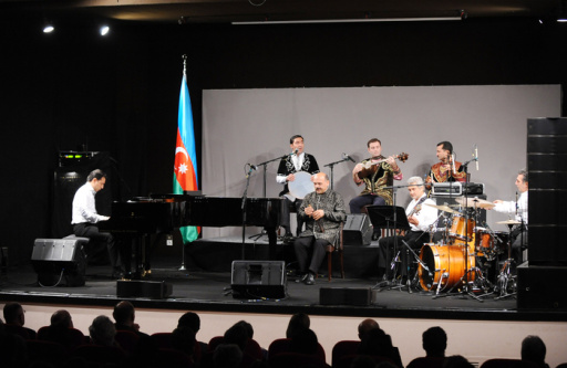 В рамках проекта Фонда Гейдара Алиева во Франции прошло мероприятие "Культурные ценности Азербайджана – жемчужины Кавказа" - ФОТО