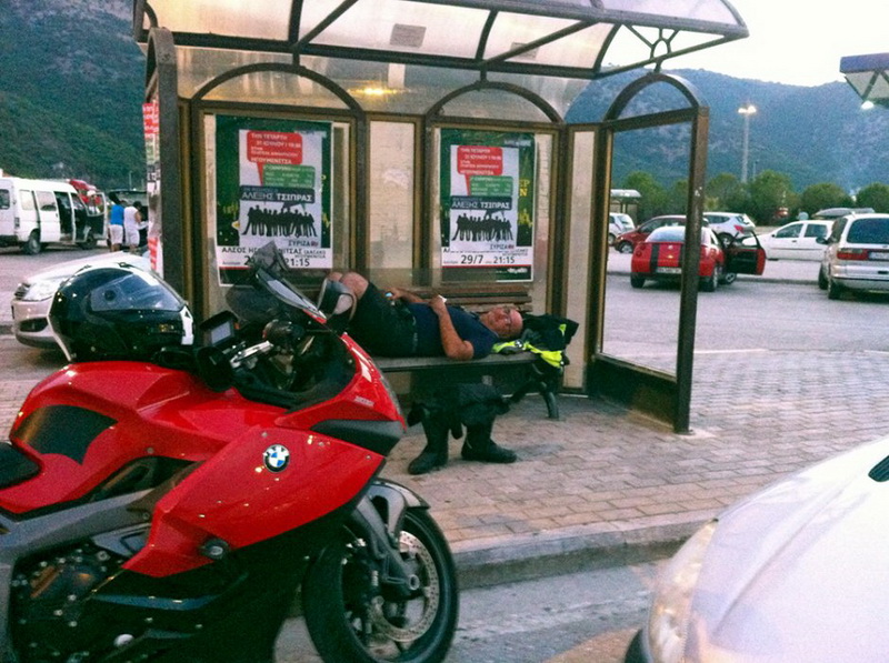 Tур по Европе на мотоцикле: при этом не один, а с супругой – ФОТО