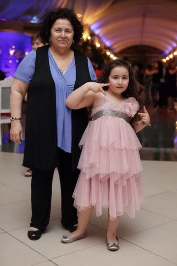 Hacıbaba Bağırovun xanımı: "Qızımı pula görə dünyaya gec gətirmişəm" - FOTO