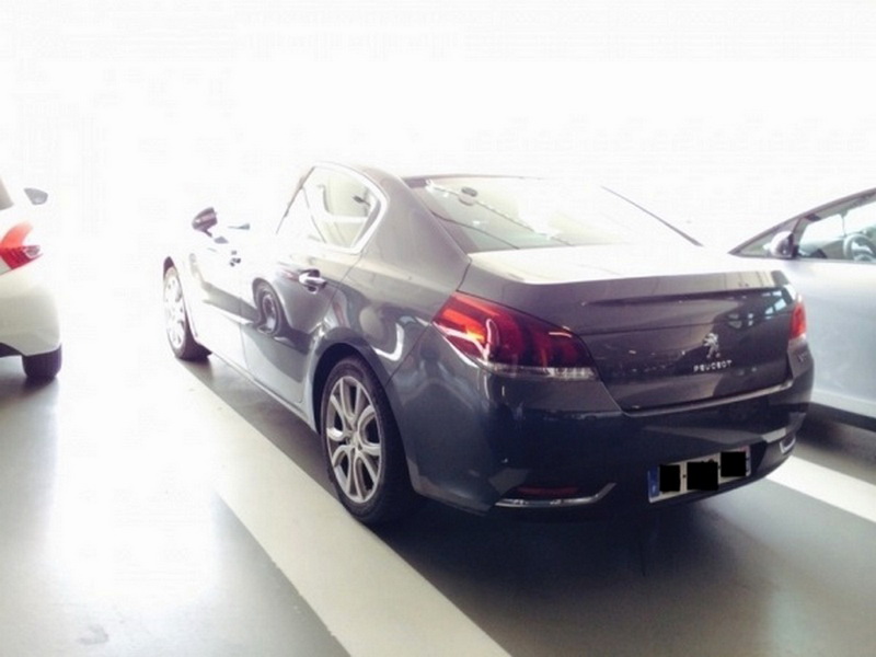 Новый Peugeot 508 "попался" до официального дебюта - ФОТОСЕССИЯ