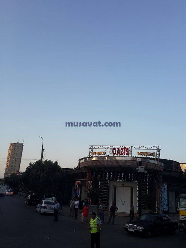 Bakıdakı "Oazis" restoranında yoxlama başlanıldı - FOTO