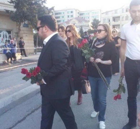 "Maşın şou" təxirə salındı - FOTO
