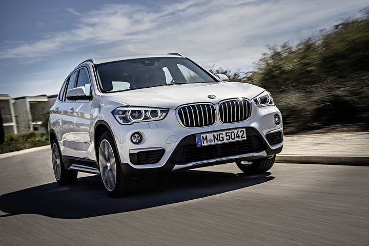 BMW официально представила новое поколение X1 - ФОТО