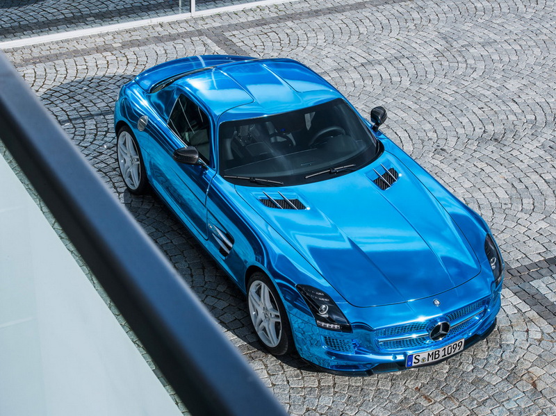 Самый быстрый электрокар в мире дебютировал на стенде Mercedes - ФОТОСЕССИЯ