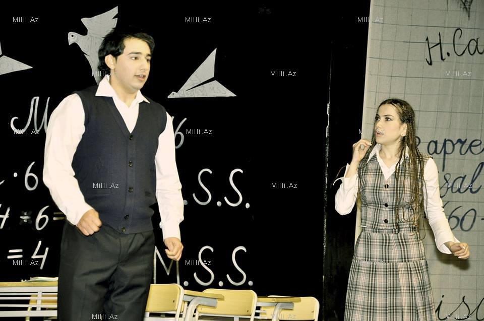 Aktyor xanımı ilə eyni səhnədə - FOTO
