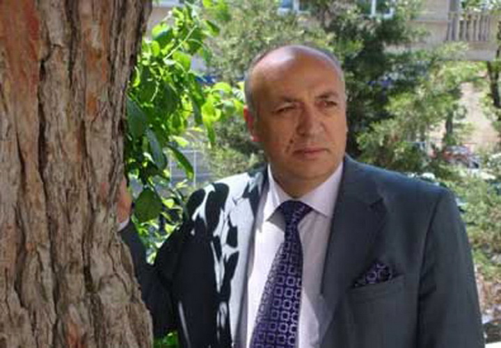 Səhnədə sevişən azərbaycanlı məşhurlar - FOTO