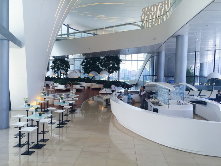 Центр Гейдара Алиева привел в восторг известного блогера - ФОТОГАЛЕРЕЯ