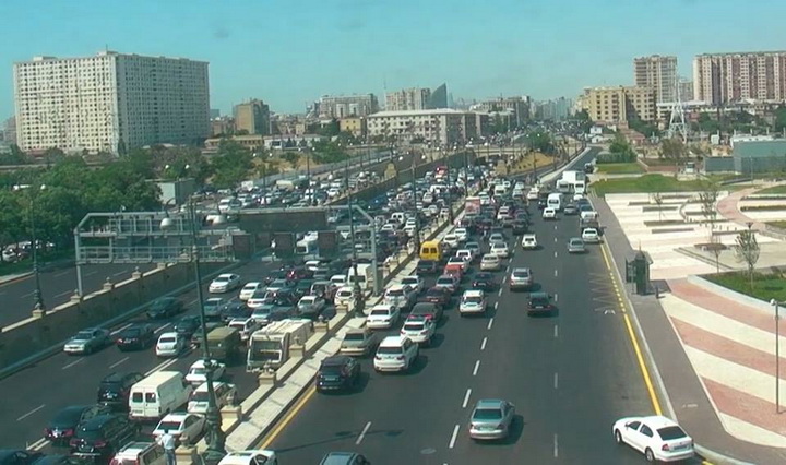 Bakıda dəhşətli qəza: 3 ölü, 2 yaralı - YENİLƏNİB - FOTO