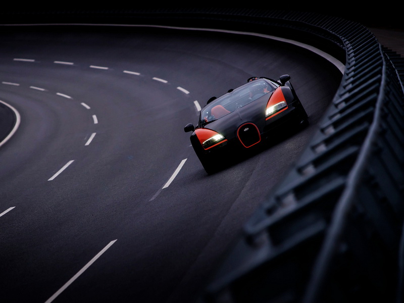 Bugatti Veyron бьет рекорды скорости и цены - ФОТО