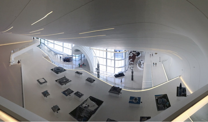 Центр Гейдара Алиева привел в восторг известного блогера - ФОТОГАЛЕРЕЯ