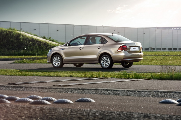 Обновленный седан Volkswagen Polo - ФОТОСЕССИЯ