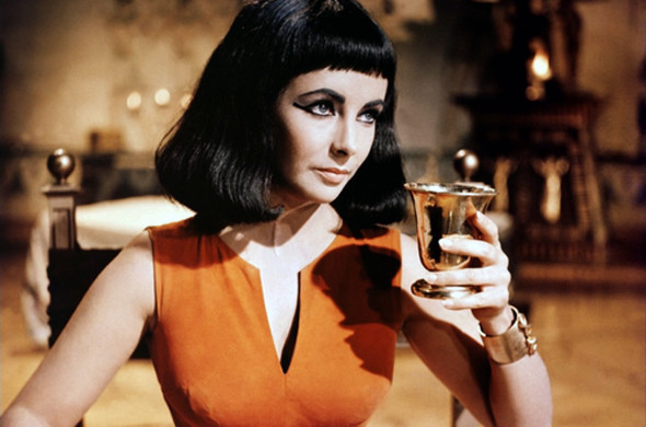 Индустрия кутюра переживает новый подъем - ФОТО