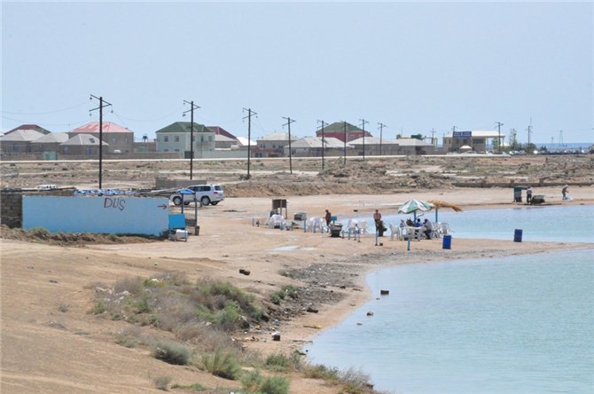 Bakıdakı "Duzlu göl" xəstəlik mənbəyidir? - FOTO